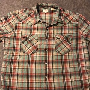 XL Levi’s Button Up